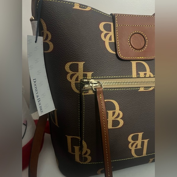 NWT Brown Dooney And Bourke Monogram Ridley Women's Shoulder Bags - Picture 7 of 16